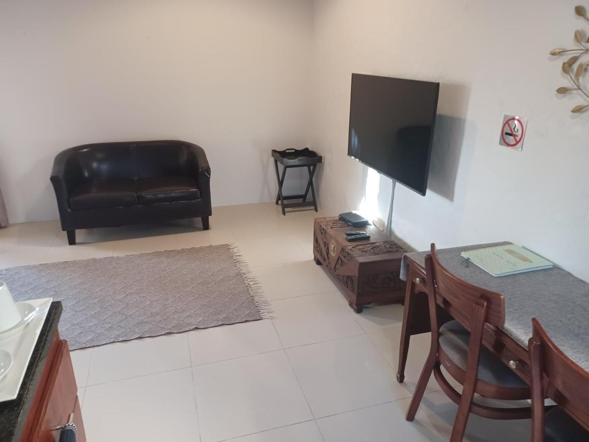Summerstrand Self Catering For Two Port Elizabeth Exterior foto